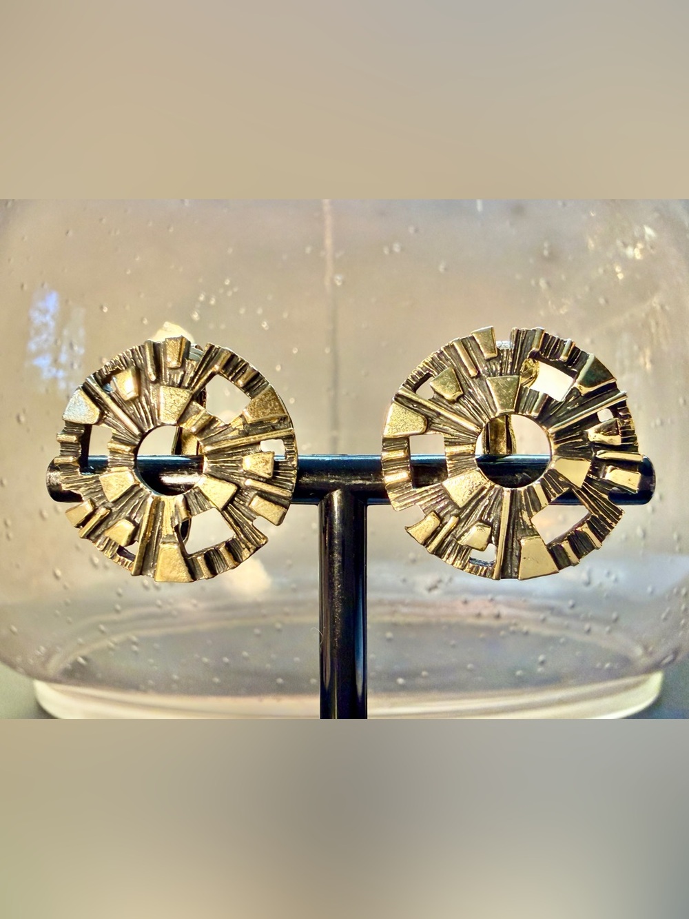 Vintage Signed Sarah Coventry Modernist Sunburst Metallic Gold Tone Clip Ons
